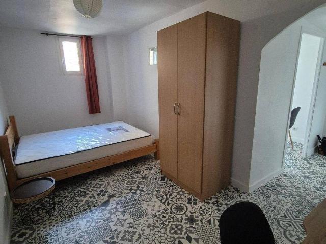 Location appartement rénové 1 pièce 23.34 m² à Mâcon 71000 4 380 €