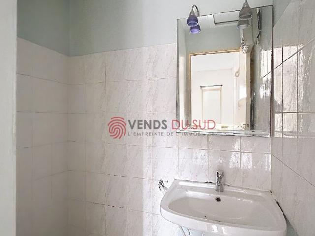 Location appartement rénové Beziers, 28m² 1 pièce 350€ Hérault