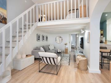 Location Appartement rénové et meublé à Lyon 75 m2 Espaces Atypiques LYON