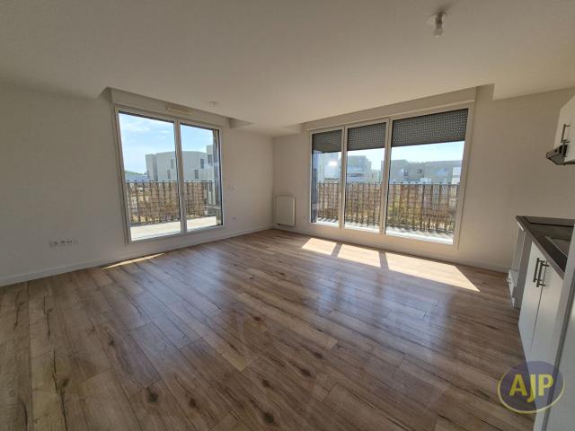 Location appartement Reze: 915 € AJP Immobilier Rezé