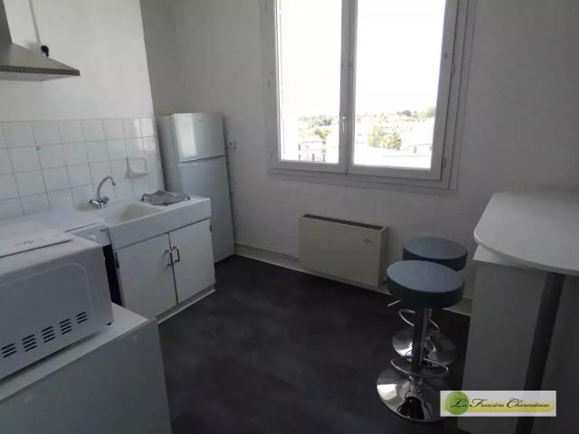 Location Appartement Rond Point de la Madeleine, Angoulême