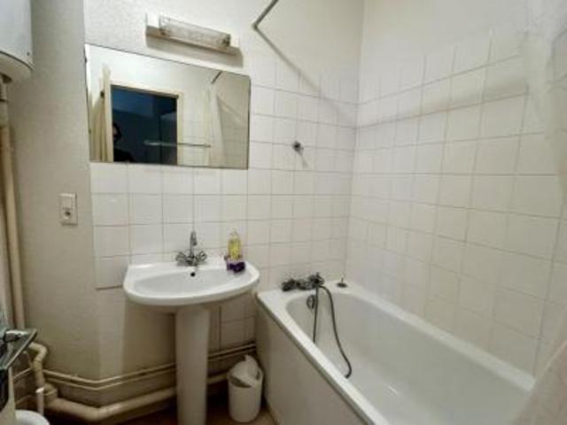 location appartement roanne 1 pièce 18 m2 loire 42300 270 € / mois