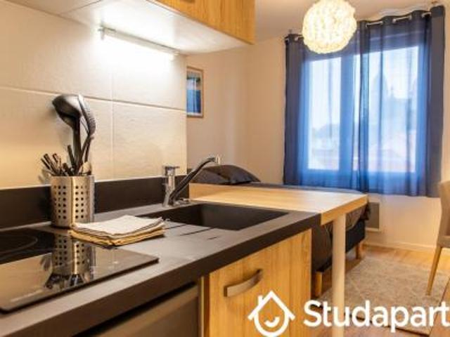 location appartement roche sur yon 1 pièce 20 m2 vendee 85000 602 € / mois