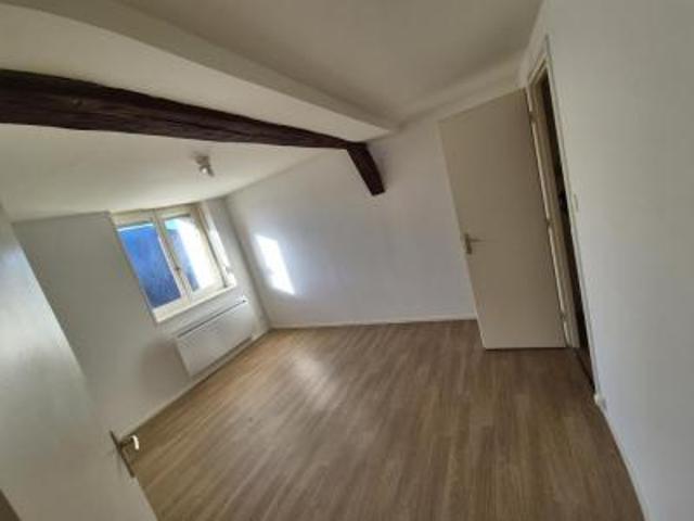 location appartement rocroi 115 m2 ardennes 08230 690 € / mois