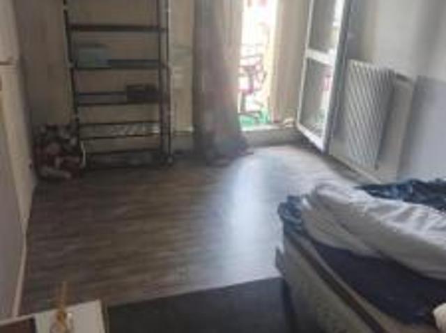 location appartement roissy en brie 1 pièce 14 m2 seine et marne 77680 450 € / mois