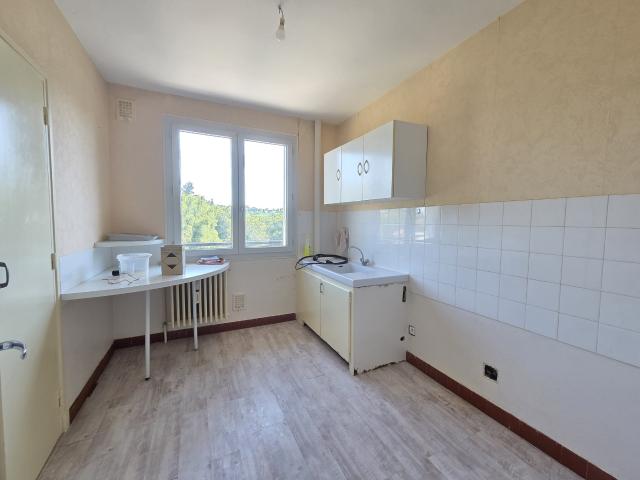 Location Appartement Route Bleue, Saint Prix