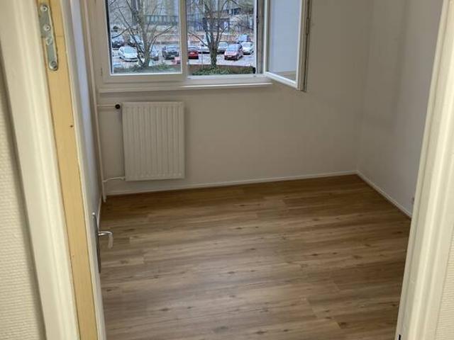 Location Appartement Route Camille Pissarro, Villepinte