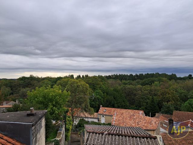 Location Appartement Route d'Angoulême, Javerlhac et la Chapelle Saint Robert