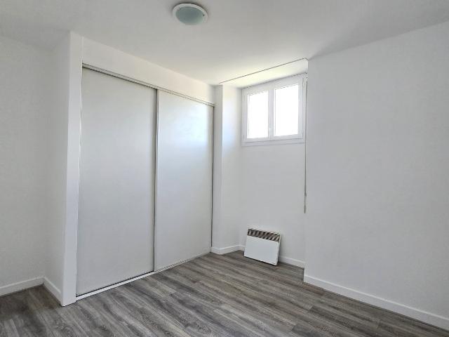 Location Appartement Route d'Arla, Oneix
