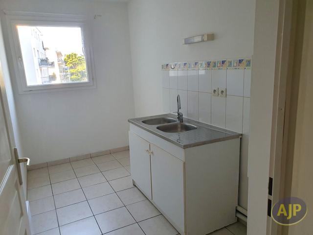 Location Appartement Route de Valençay, La Vernelle