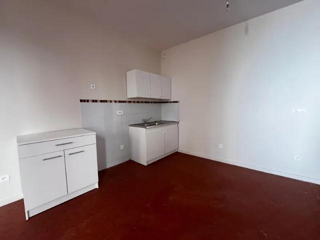Location Appartement Route de Valensole, Riez