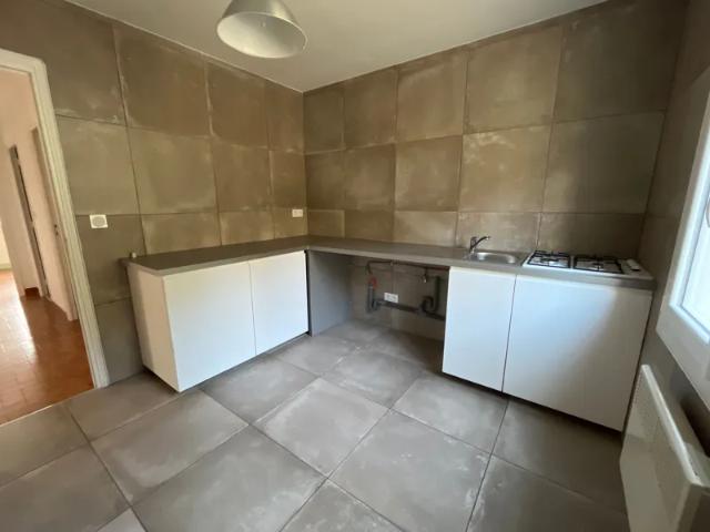 Location Appartement Chemin du Colostre, Riez