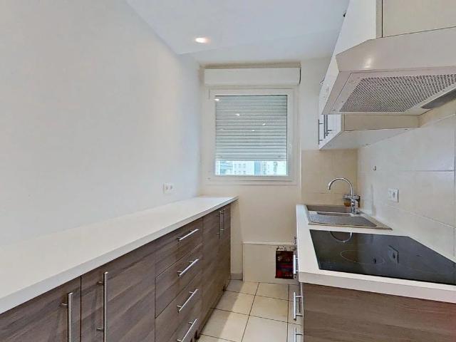 Location Appartement Route de Vienne, Vénissieux