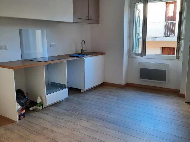 Location Appartement Route de Belcodène, Fuveau
