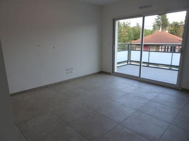 Location Appartement Route de Bourgoin, Tignieu Jameyzieu
