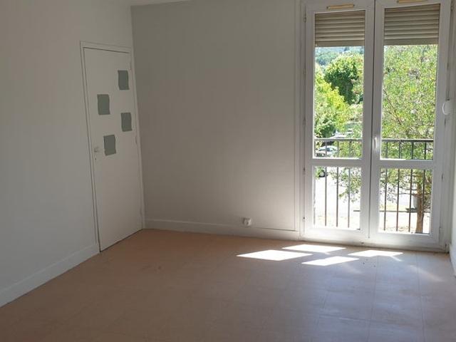 Location Appartement Route de Brousse, Massiac