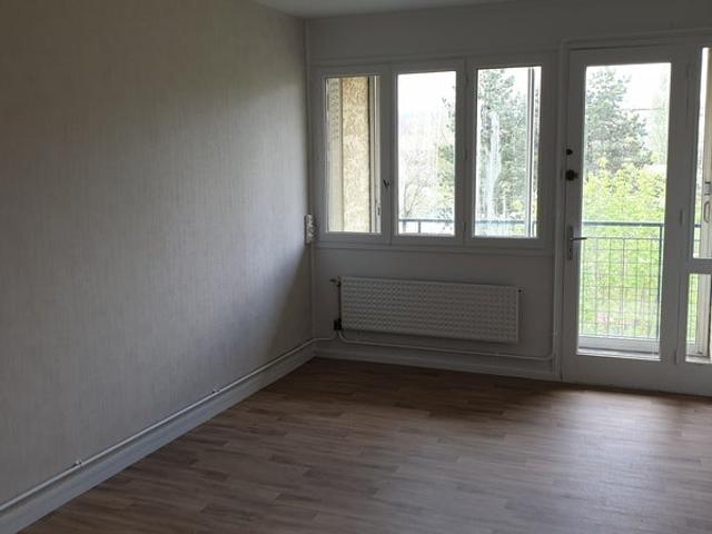 Location Appartement Route de Brousse, Massiac
