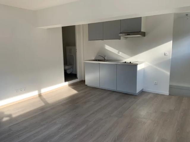 Location Appartement Route de Chartres, Bures sur Yvette