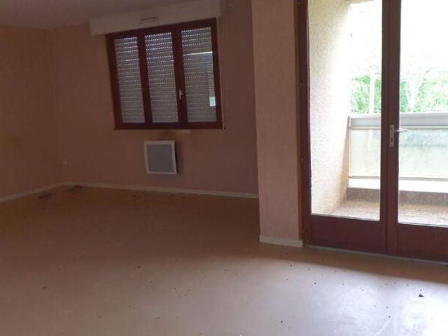 Location Appartement Route de Chervalanges, Condat en Combraille