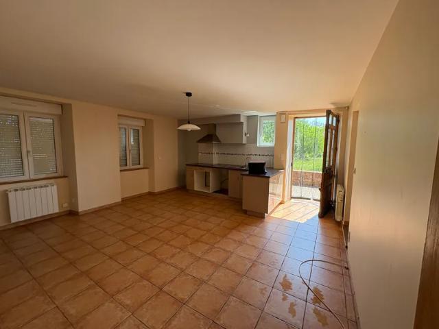 Location Appartement Route de Cransac, Saint Christophe Vallon