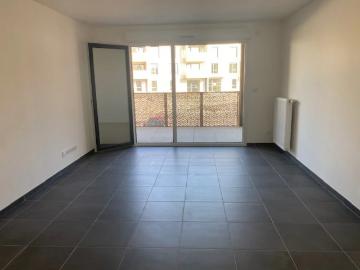 Location Appartement Route de Dalmaz, Dalmaz