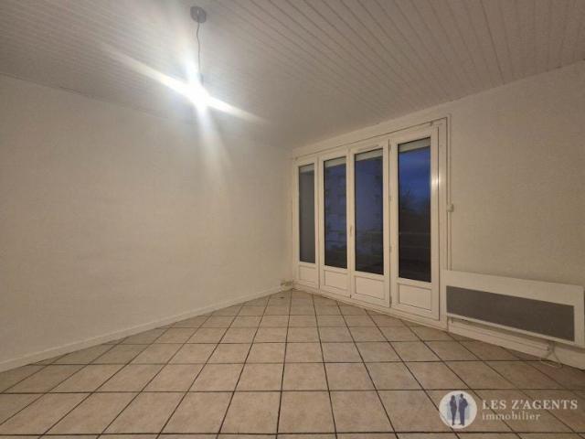 Location Appartement Route de Grenoble, Domène
