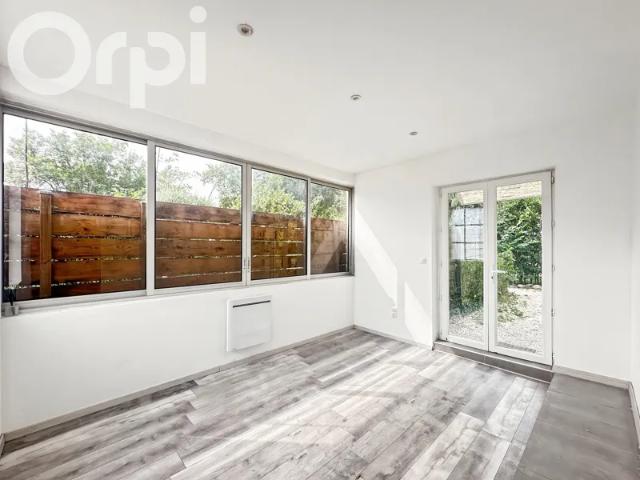 Location Appartement Chemin du Stade, Vals les Bains