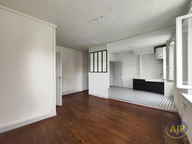 Location Appartement Route de Paris, Trélissac