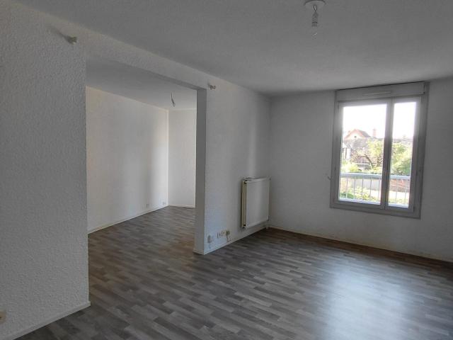 Location Appartement Route de Paris, Moulins