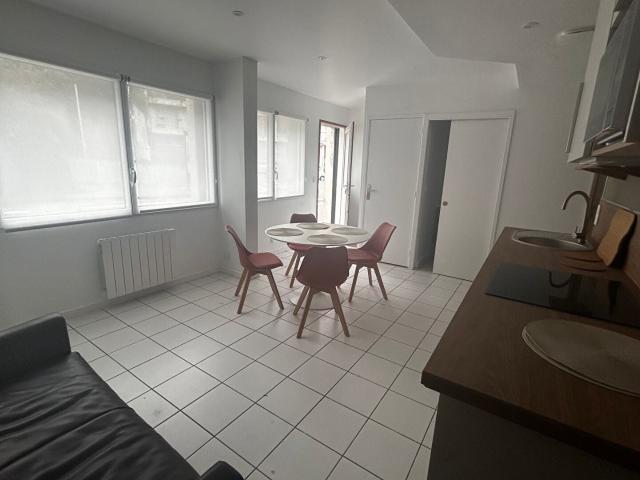 Location Appartement Route de Pont l'Abbé, Quimper