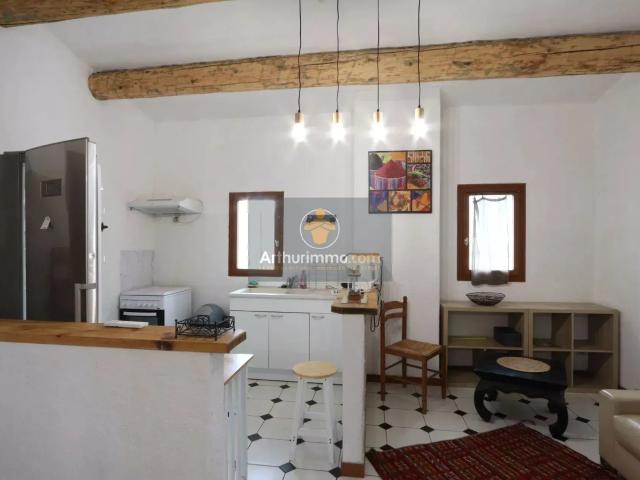 Location Appartement Route de Rustrel, Apt