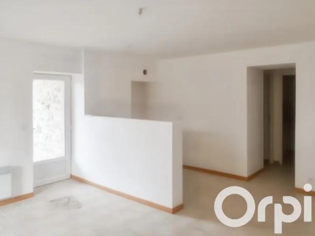 Location Appartement Route de Saint Julien, Saint Paulet de Caisson
