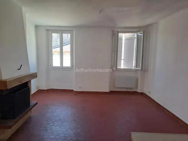 Location Appartement Route de Salernes, Aups