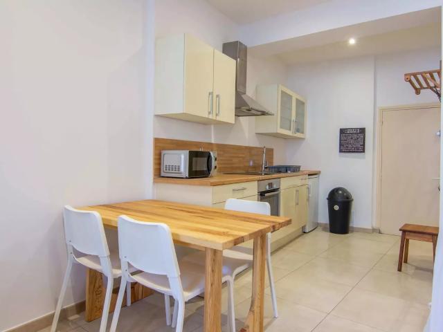 Location Appartement Route Des 4 Chemins, Salernes