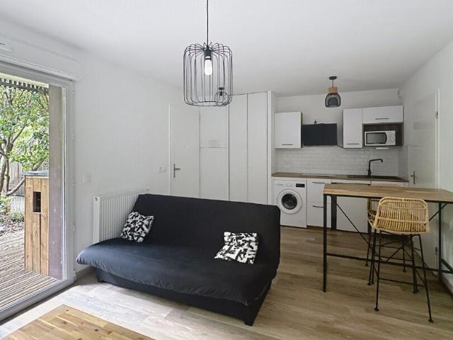 Location Appartement Route des Champs Fleuris, Bourniquel