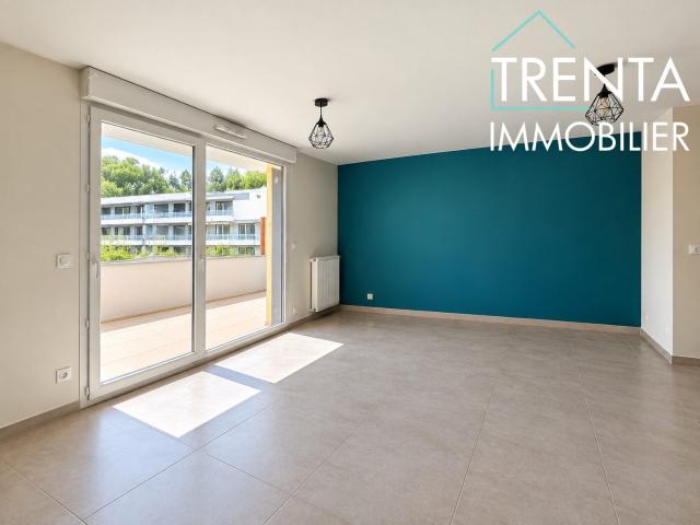 Location Appartement Rue Saint Vincent, Voiron