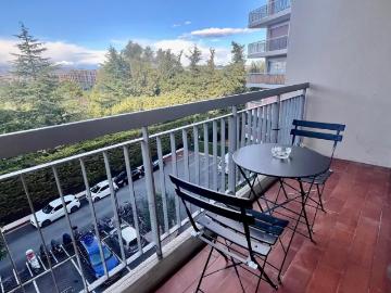 Appartement à louer à Alpes - Terrasse