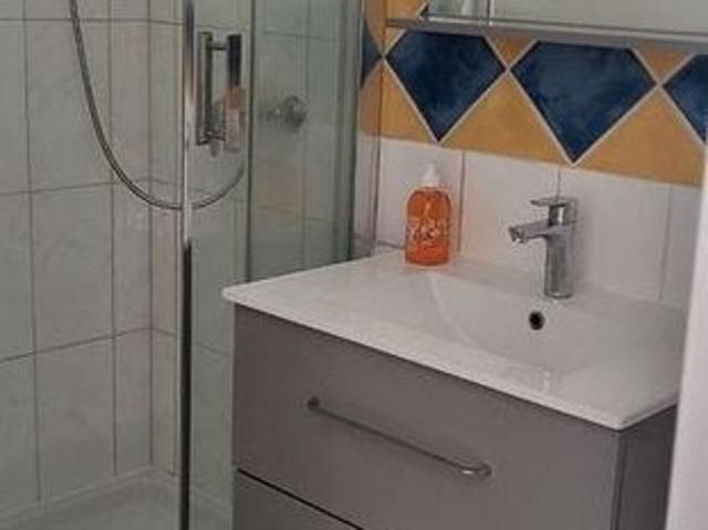 Location Appartement Route du Stade, Roquevaire