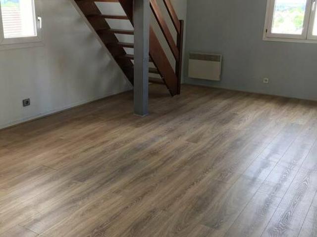 Location Appartement Route Nationale 190, Issou