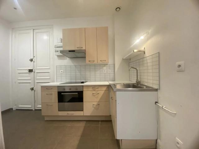 Location Appartement Route Nationale, Saint Léger des Vignes