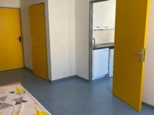 location appartement rouen 1 pièce 21 m2 seine maritime 76100 395 € / mois