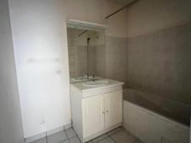 location appartement rouen 2 pièces 45 m2 seine maritime 76000 640 € / mois