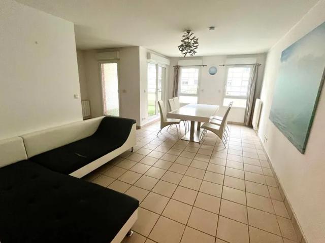Location Appartement Rue Colin, Villeurbanne