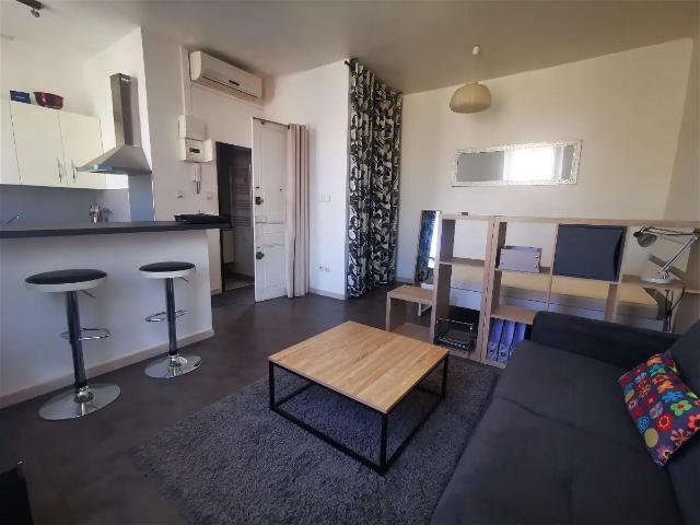 Location Appartement Rue Commandant Emmanuel Davin, Toulon