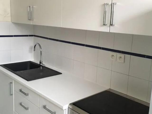 Location Appartement Rue Commandant Raynal, Nîmes