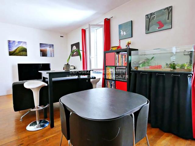 Location Appartement Rue Compans, Paris