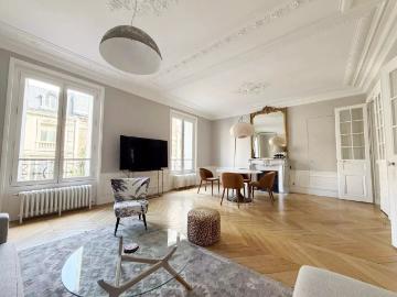 Location Appartement Rue Cortambert, Paris