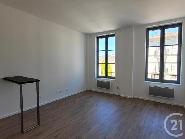 Location Appartement Rue Caudas, Sommières