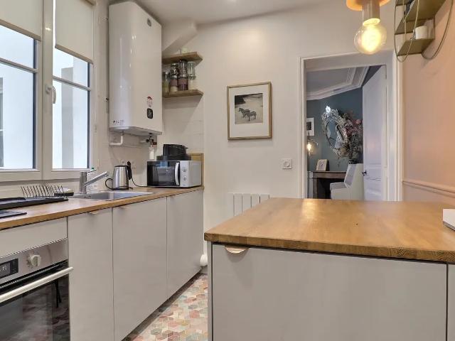 Location Appartement Rue Camille Tahan, Paris