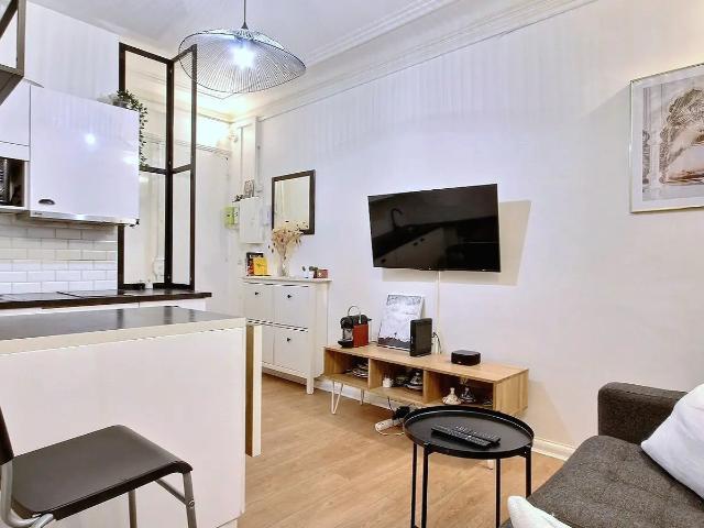 Location Appartement Rue Camille Tahan, Paris